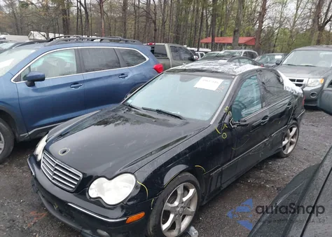 2005 Mercedes-Benz C 230 Kompressor Sport z USA, uszkodzony, nr VIN WDBRF40J75F679709